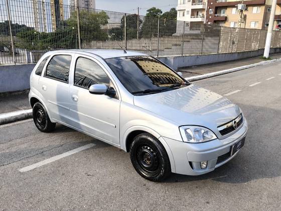 CHEVROLET CORSA 1.4 MPFI MAXX 8V FLEX 4P MANUAL CHEVROLET CORSA 1.4 MPFI MAXX 8V FLEX 4P MANUAL